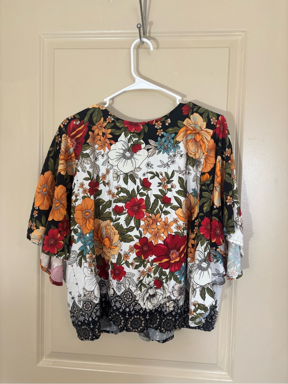 FARM Rio White V-Neck Tunic with Orange, Red & Teal Floral Print - Picture 2 of 4